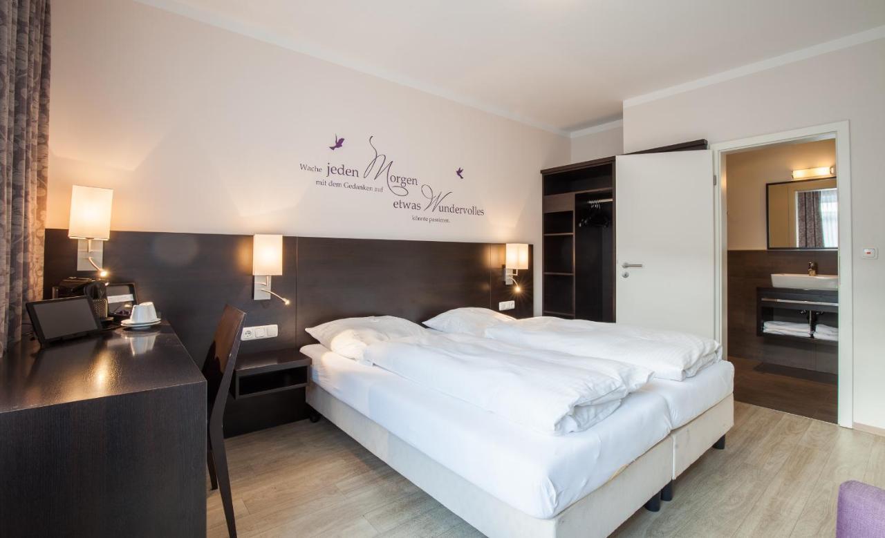 Sleepbeeone Wilhelmshaven Hotel Ngoại thất bức ảnh