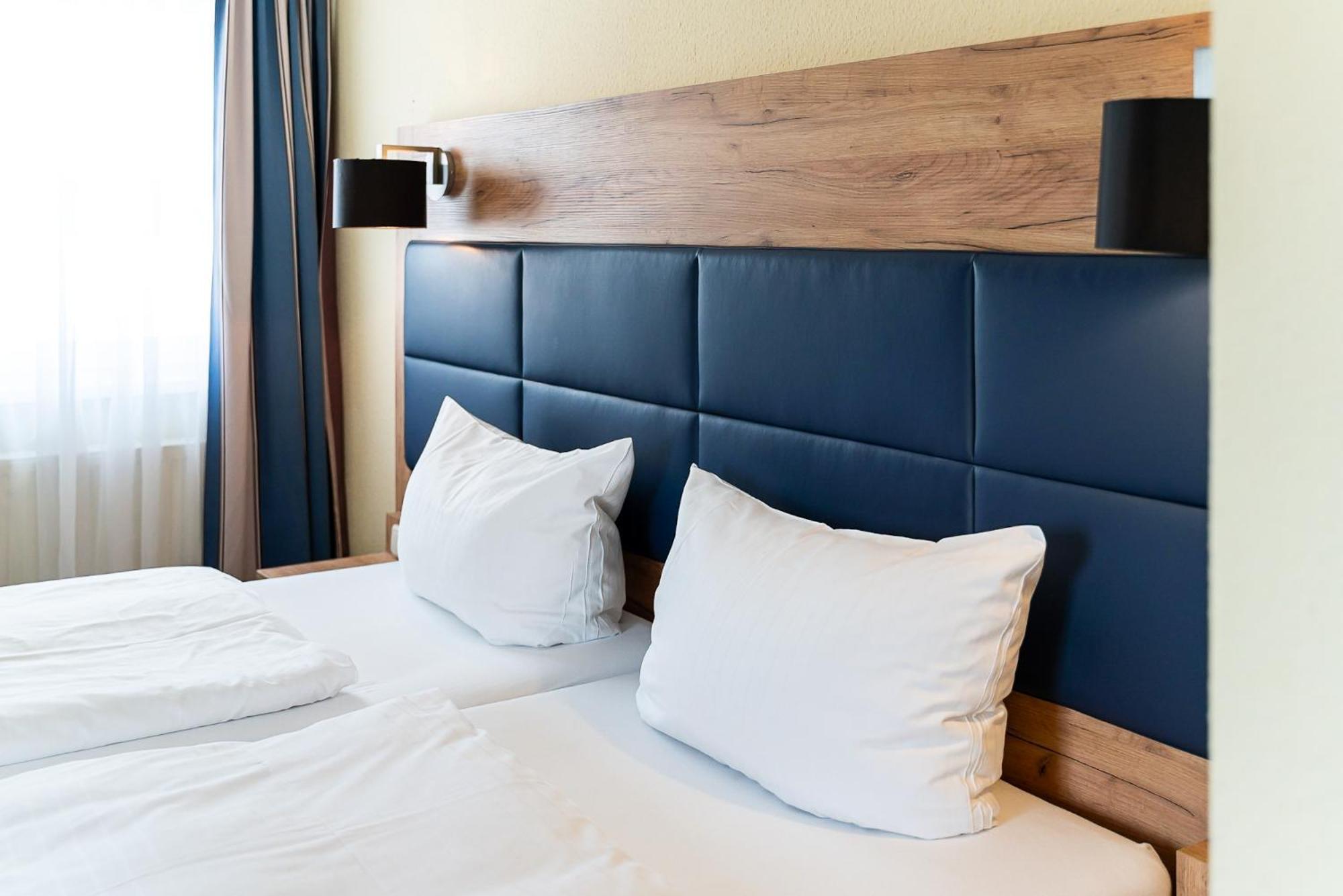 Sleepbeeone Wilhelmshaven Hotel Ngoại thất bức ảnh