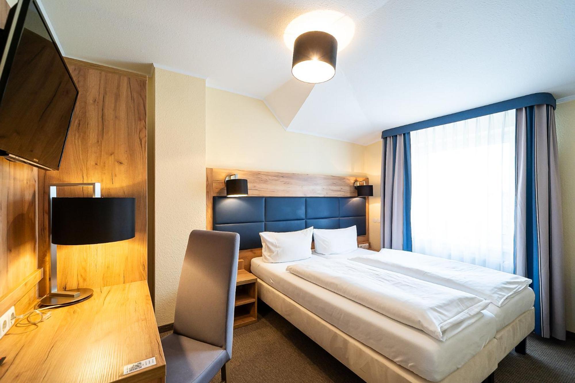 Sleepbeeone Wilhelmshaven Hotel Ngoại thất bức ảnh