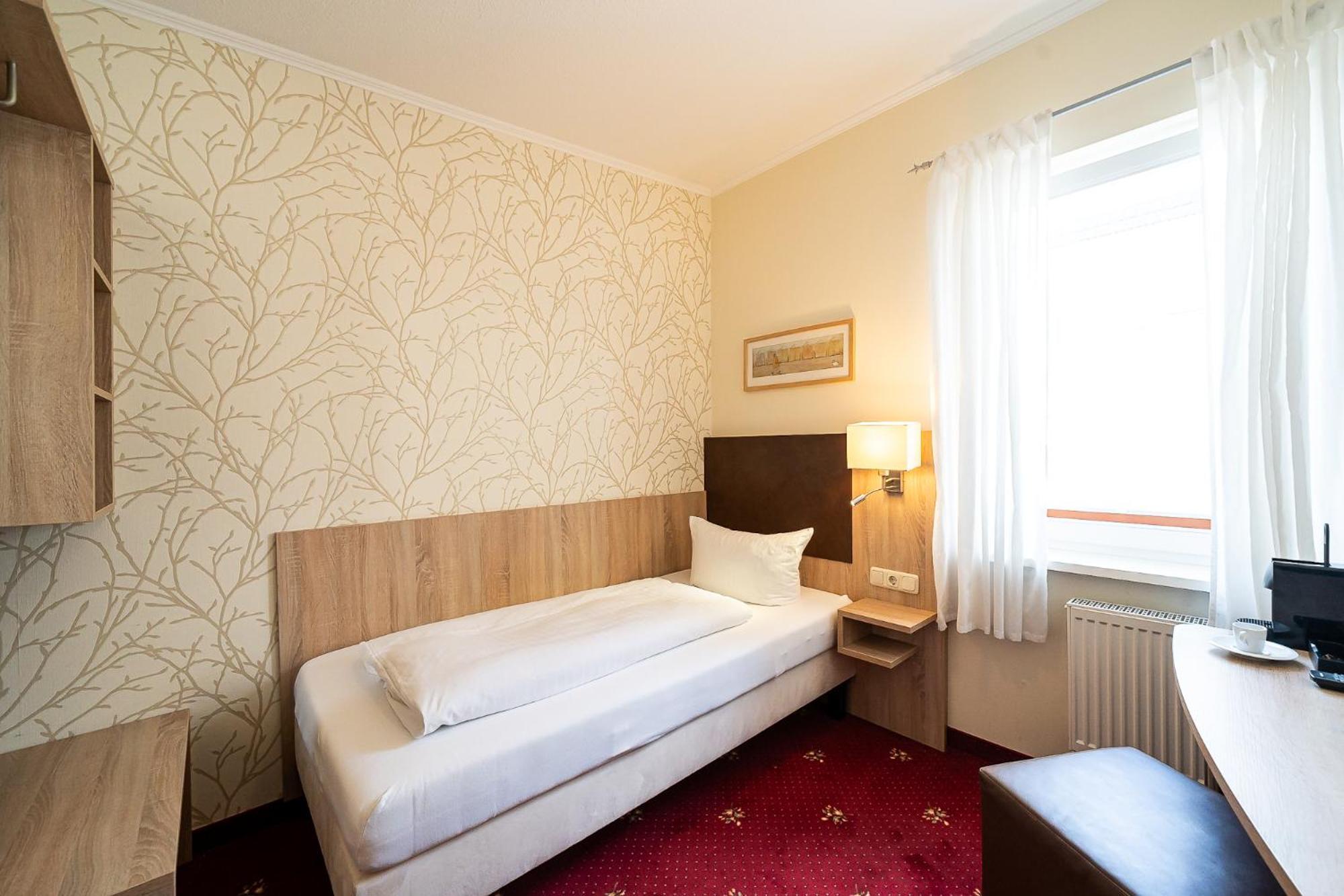 Sleepbeeone Wilhelmshaven Hotel Ngoại thất bức ảnh