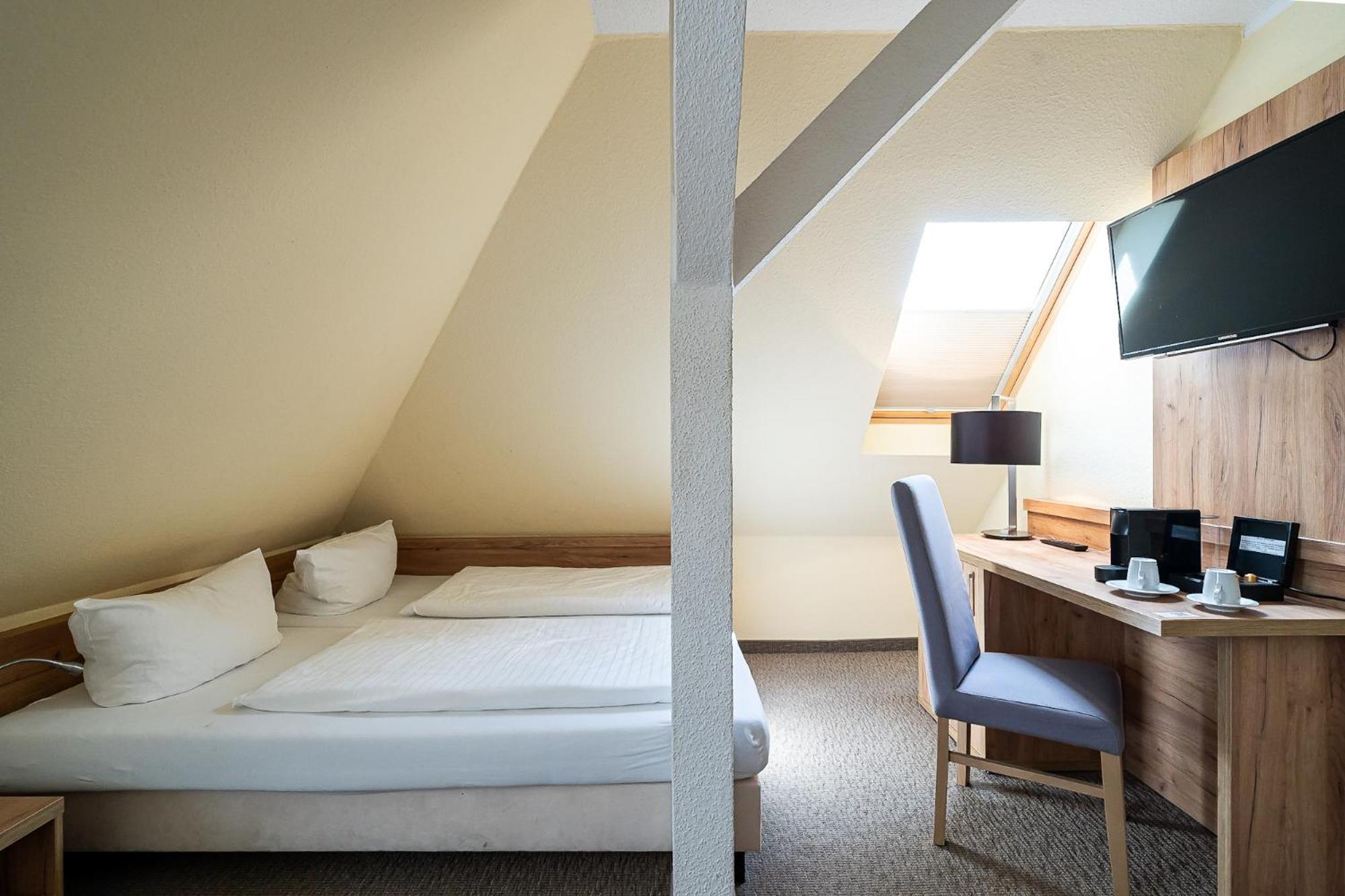 Sleepbeeone Wilhelmshaven Hotel Ngoại thất bức ảnh