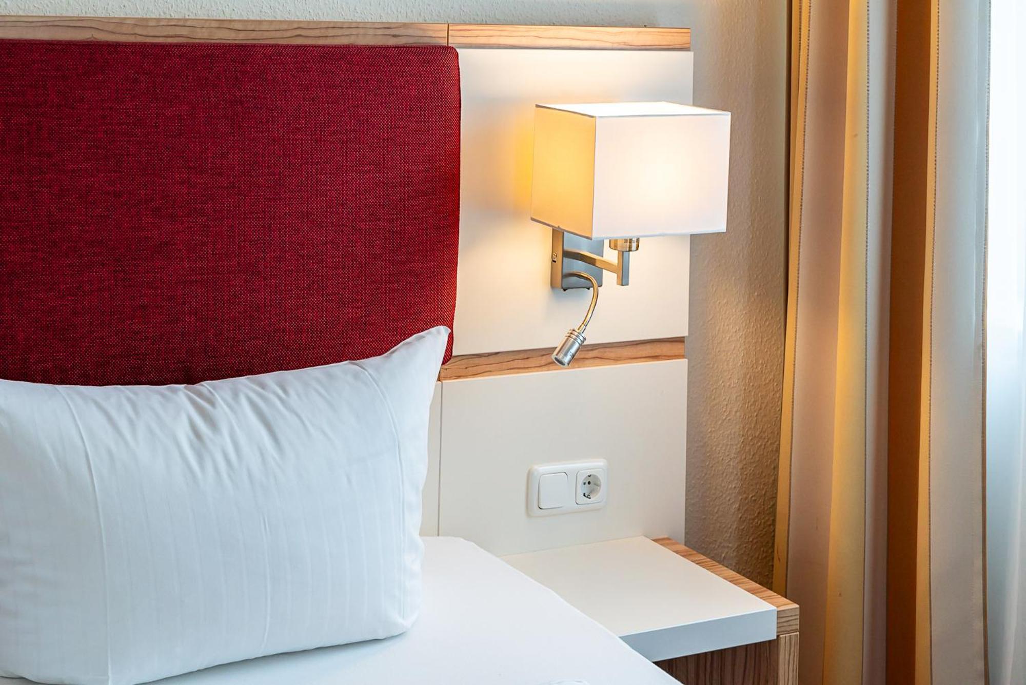 Sleepbeeone Wilhelmshaven Hotel Ngoại thất bức ảnh