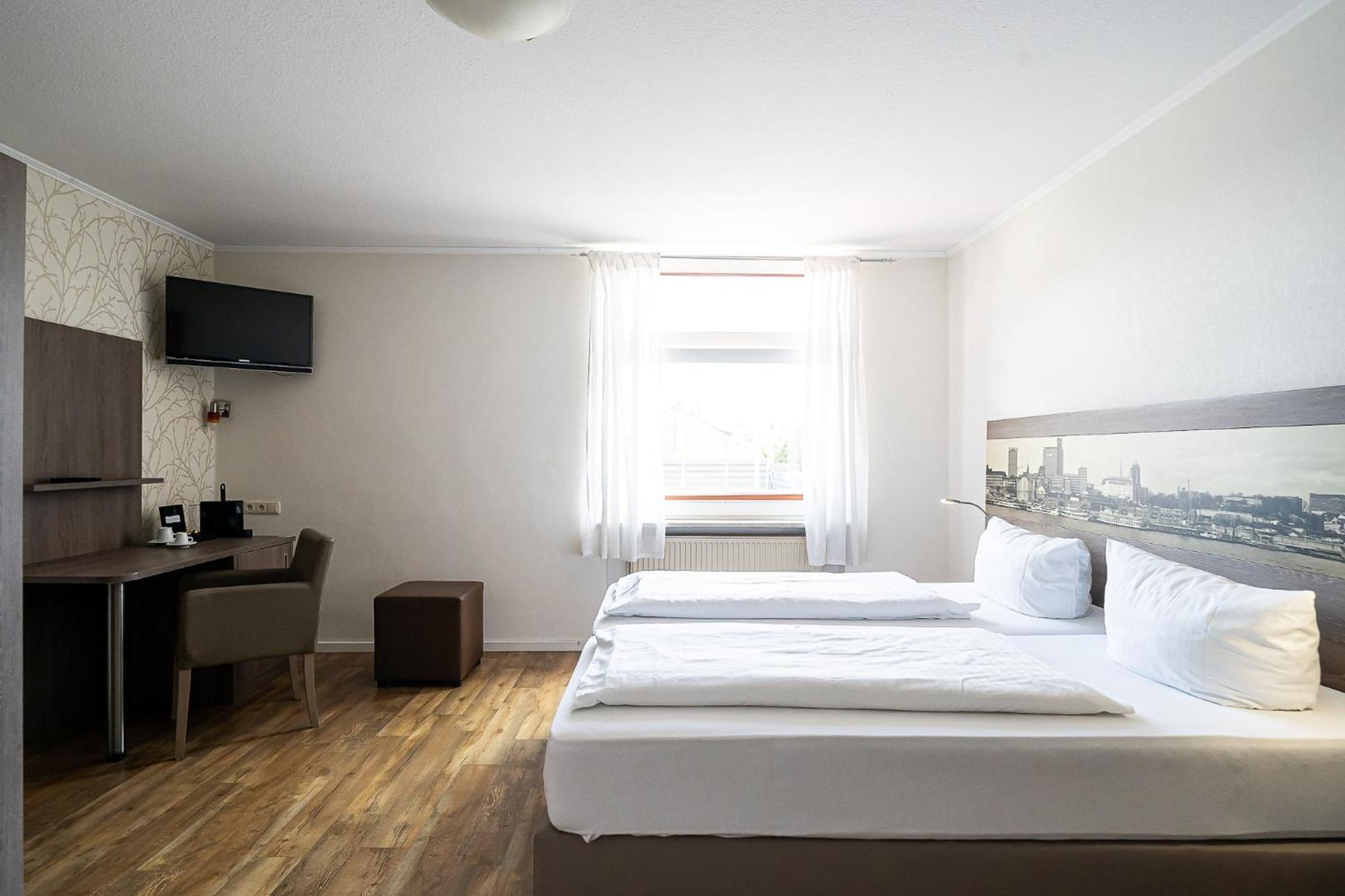 Sleepbeeone Wilhelmshaven Hotel Ngoại thất bức ảnh