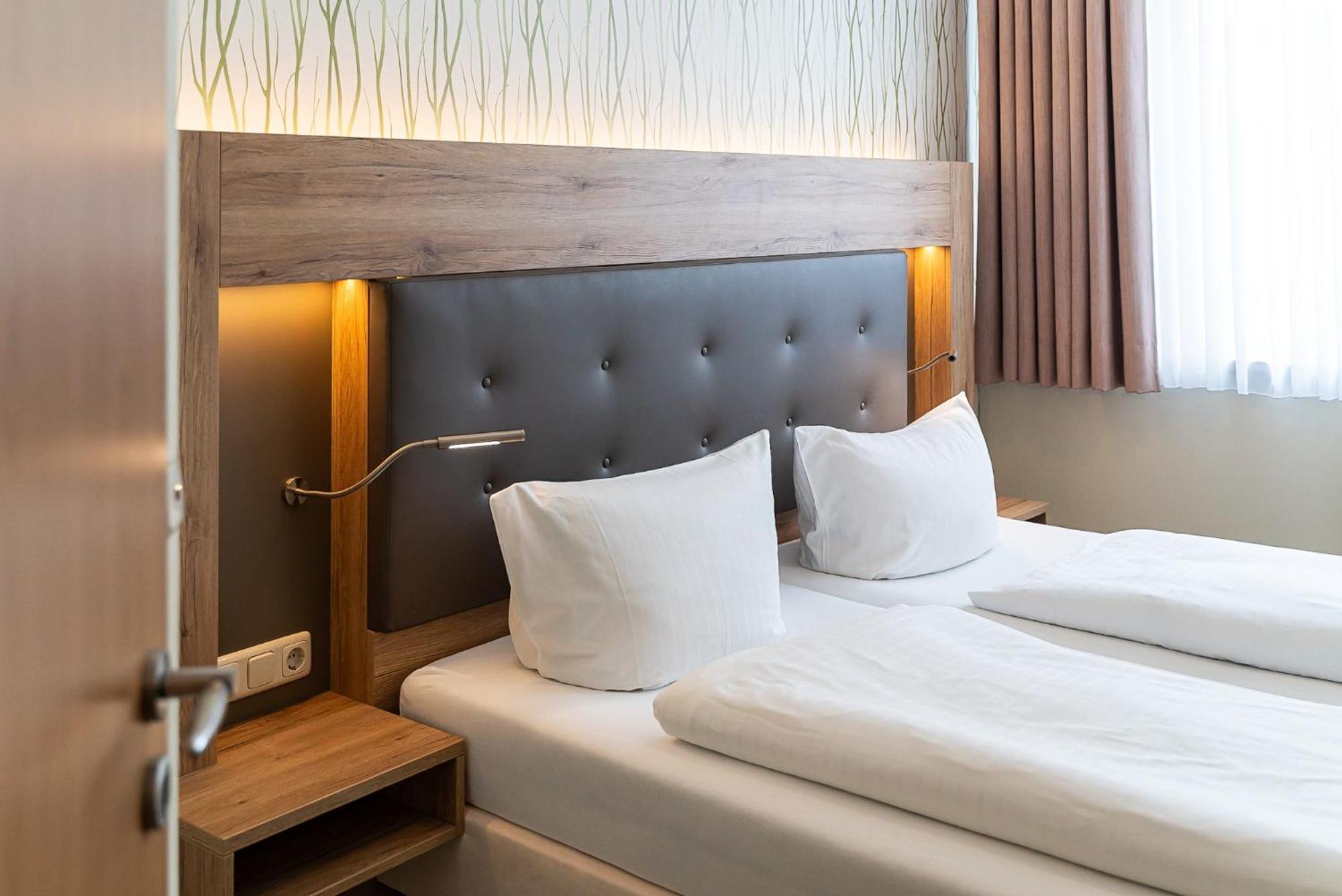 Sleepbeeone Wilhelmshaven Hotel Ngoại thất bức ảnh