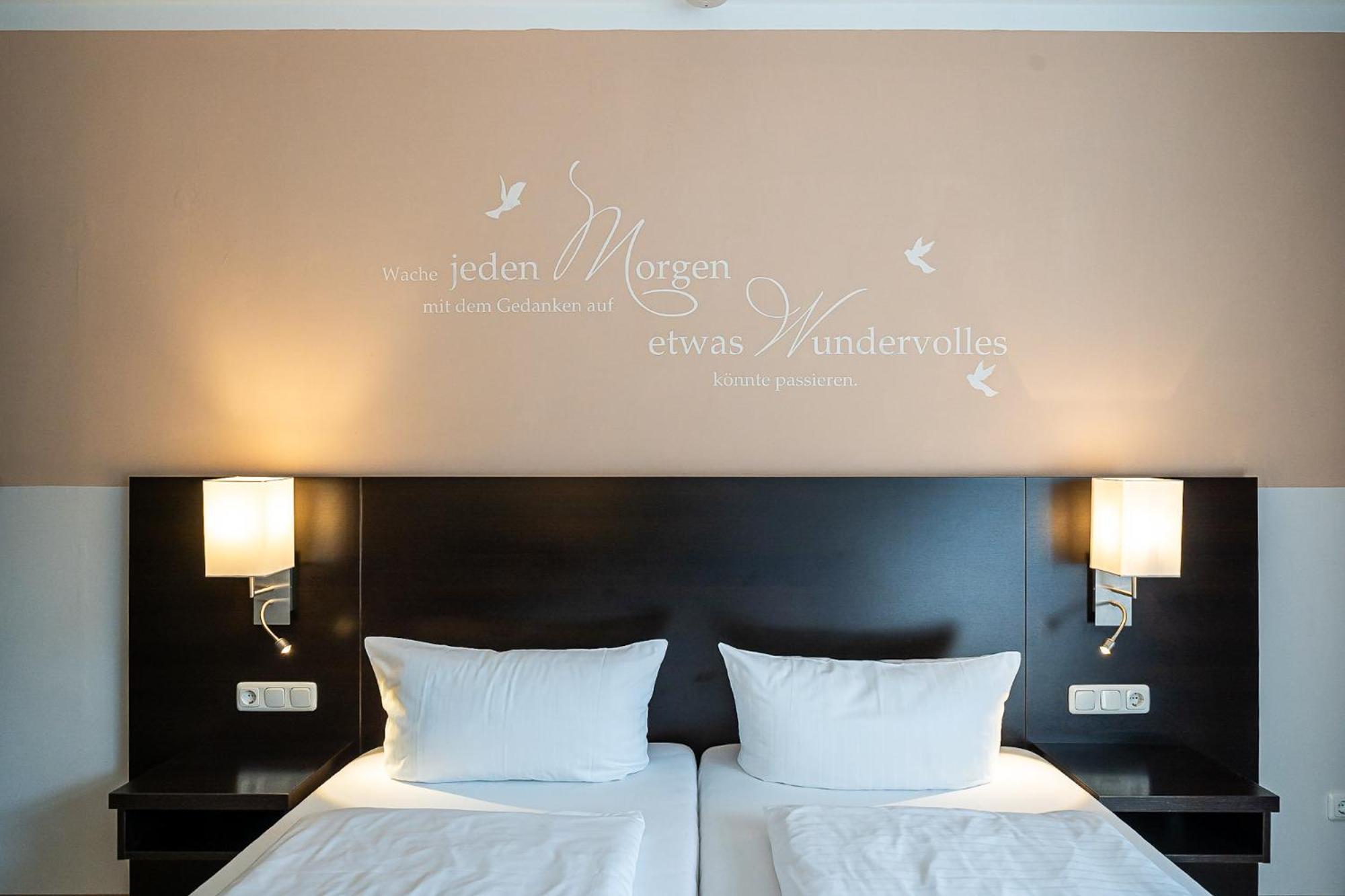 Sleepbeeone Wilhelmshaven Hotel Ngoại thất bức ảnh