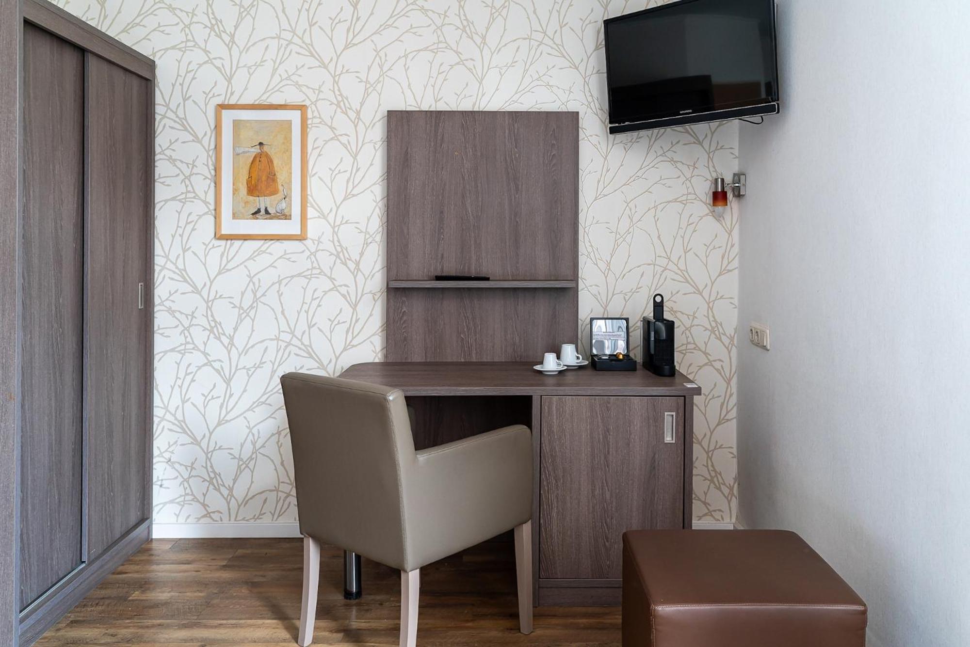 Sleepbeeone Wilhelmshaven Hotel Ngoại thất bức ảnh