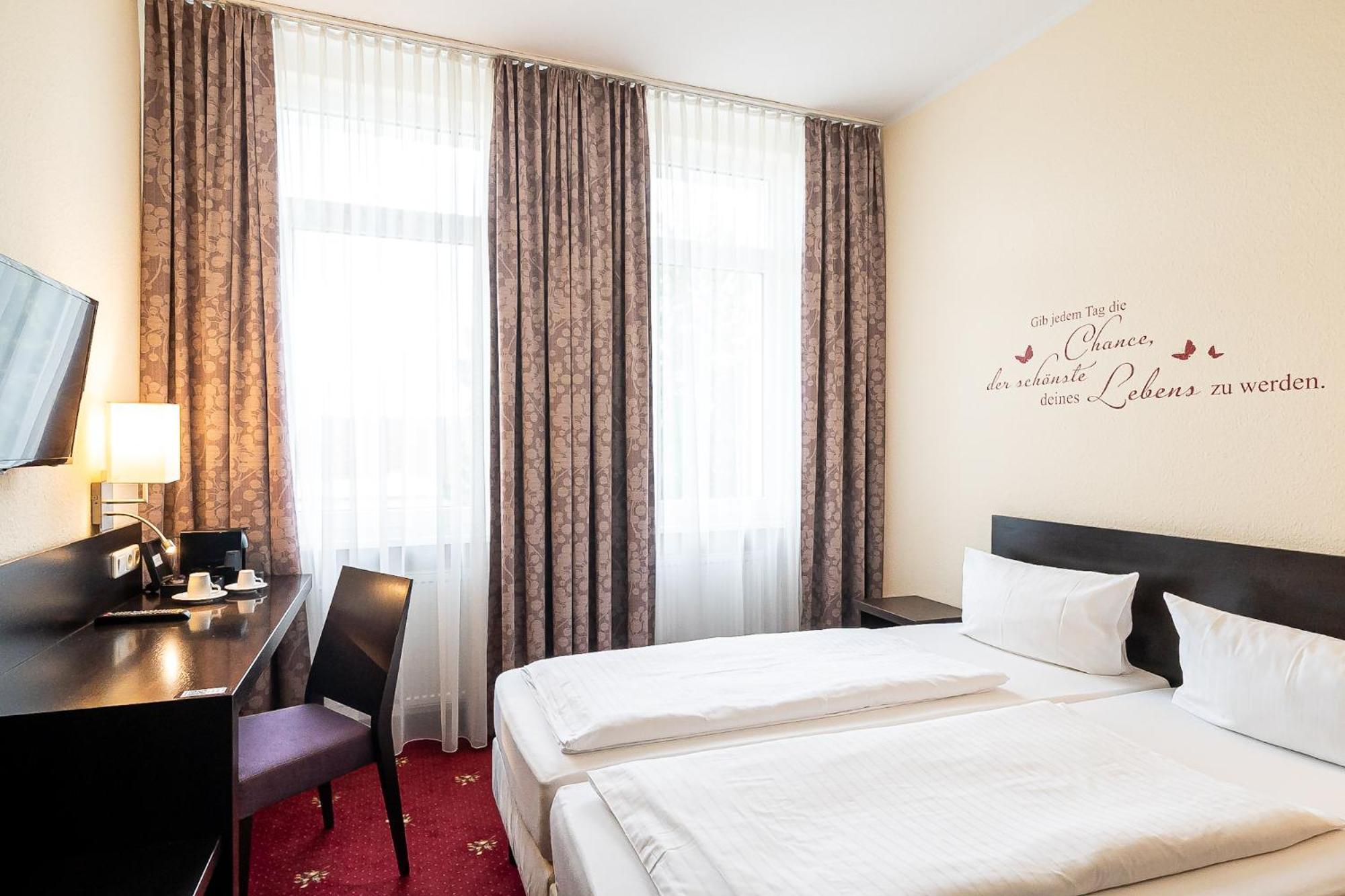 Sleepbeeone Wilhelmshaven Hotel Ngoại thất bức ảnh