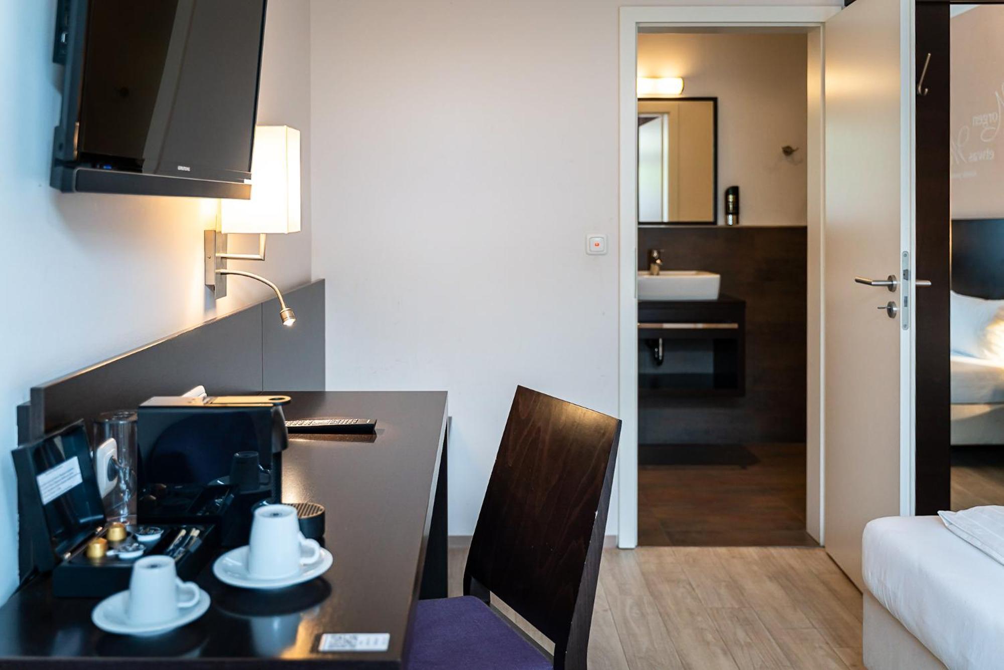 Sleepbeeone Wilhelmshaven Hotel Ngoại thất bức ảnh