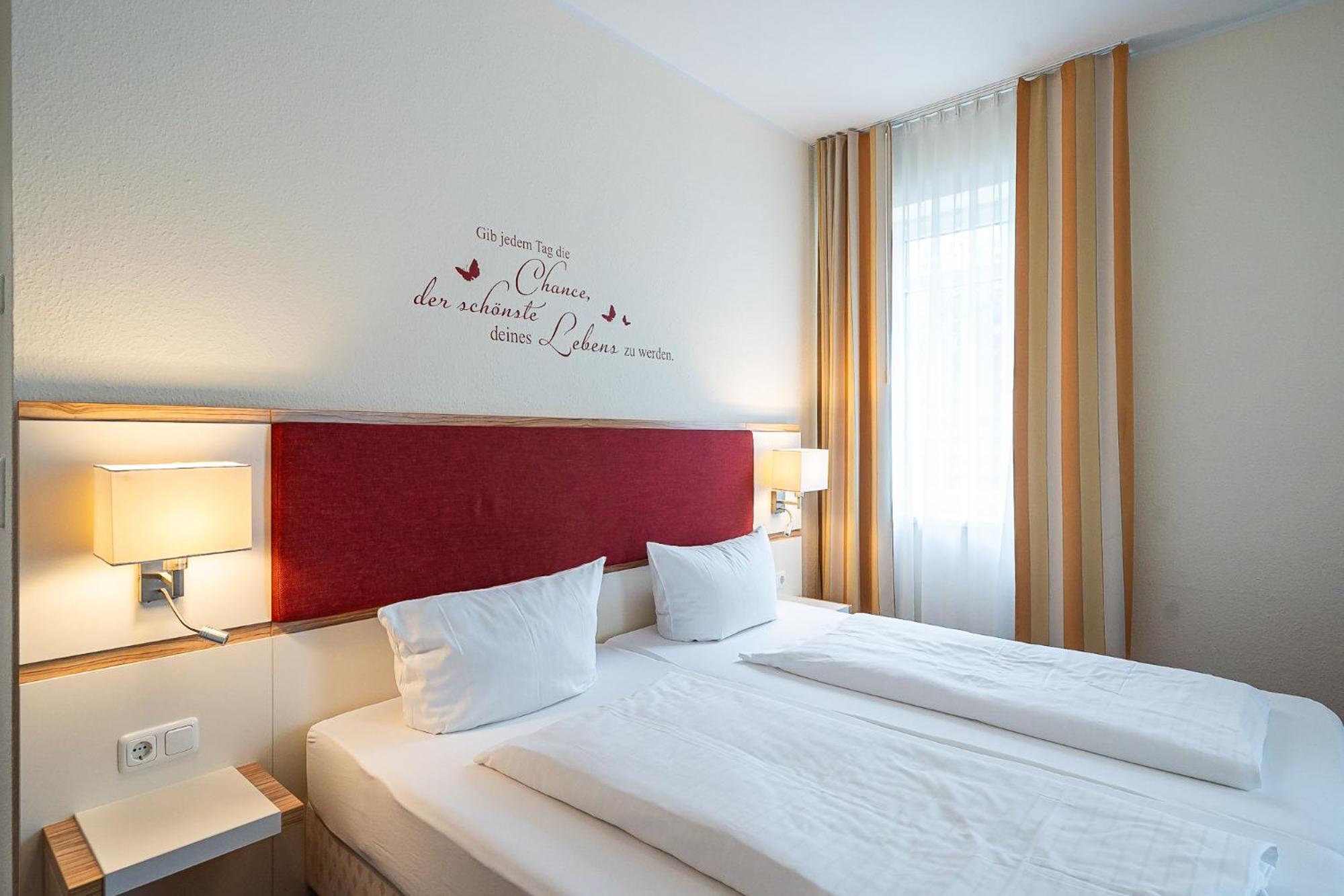 Sleepbeeone Wilhelmshaven Hotel Ngoại thất bức ảnh